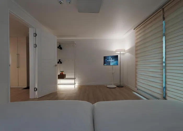 Apartment 메이트프로젝트 #mateproject #2r4qb #seongsu #kspo #5 Minutes From Konkuk Station #common Ground #hangang Park #netflix