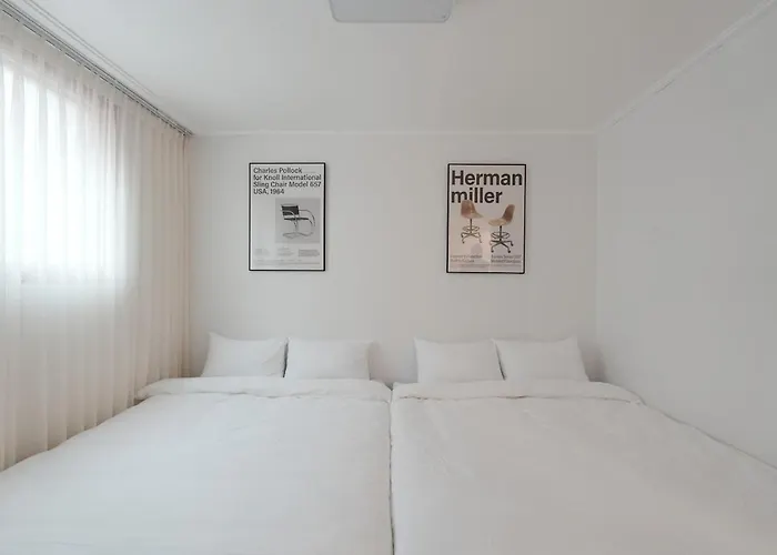 Apartment 메이트프로젝트 #mateproject #2r4qb #seongsu #kspo #5 Minutes From Konkuk Station #common Ground #hangang Park #netflix