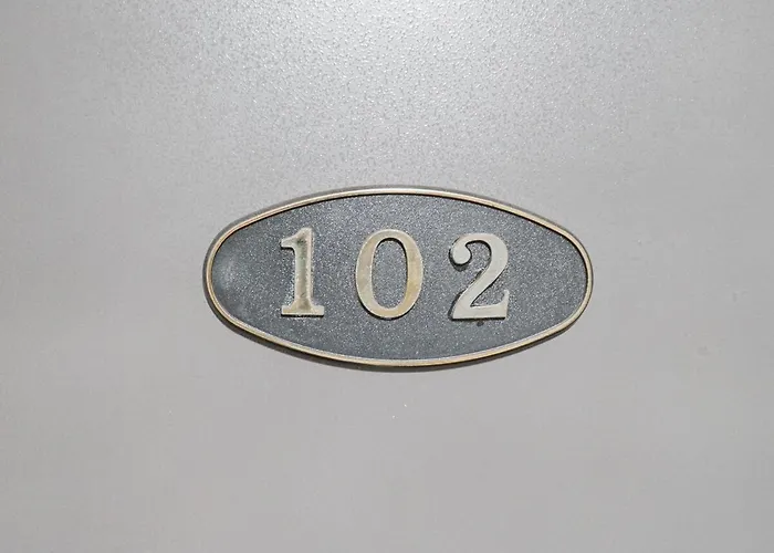 Apartment 메이트프로젝트 #mateproject #2r4qb #seongsu #kspo #5 Minutes From Konkuk Station #common Ground #hangang Park #netflix